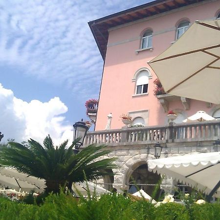 Studio Apartment Vanna - 1St Row To The Sea Opatija Luaran gambar
