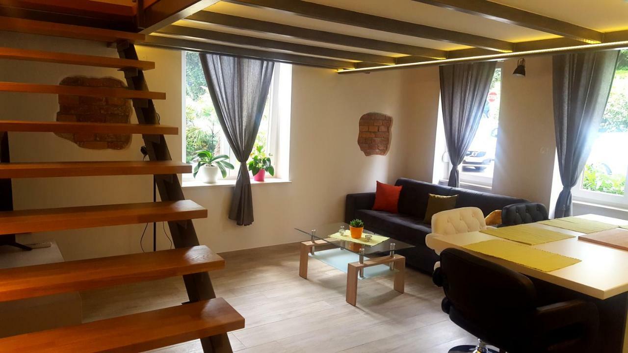 Studio Apartment Vanna - 1St Row To The Sea Opatija Luaran gambar