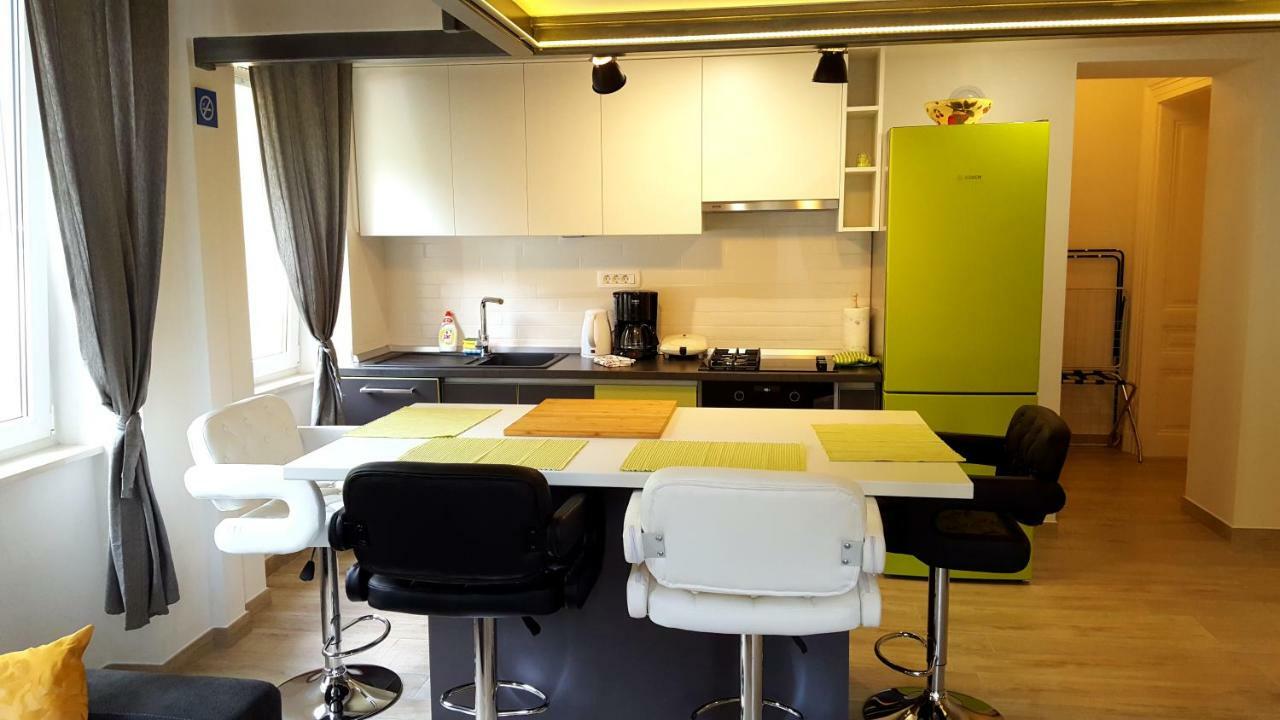 Studio Apartment Vanna - 1St Row To The Sea Opatija Luaran gambar